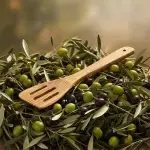 Olive Wood Slotted Spatula - Image 10